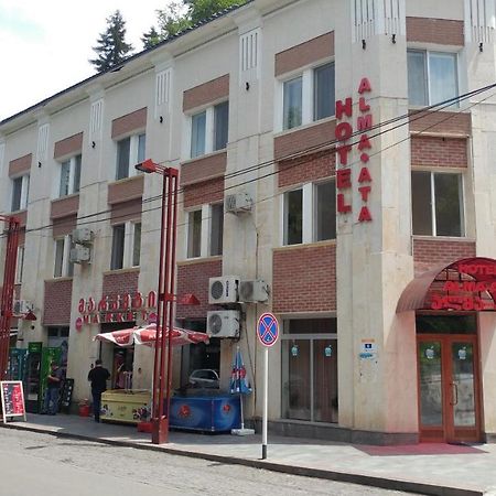 Alma-Ata Hotel Borjomi Exterior foto
