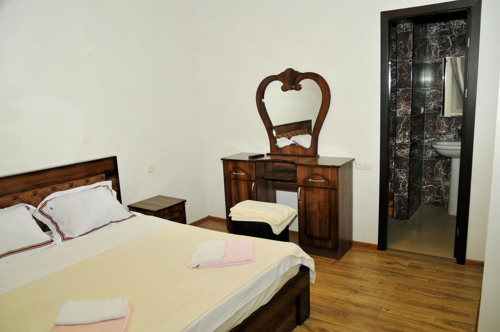 Alma-Ata Hotel Borjomi Habitación foto