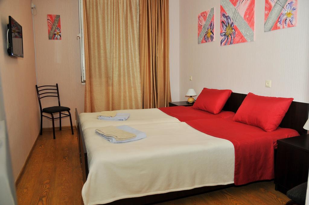 Alma-Ata Hotel Borjomi Habitación foto